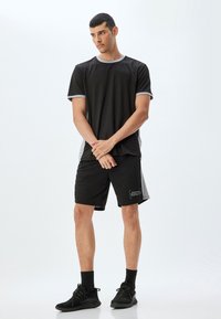 Koton - T-shirt z nadrukiem