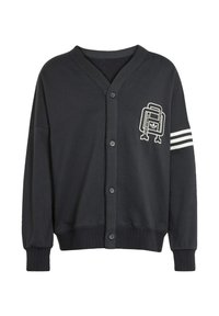 Sort cardigan med knaplukning foran, featuring v-udskæring, ribbede manchetter, og et hvidt grafisk design på venstre bryst og ærme.