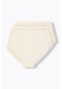 Drei Paar hochgeschnittene beige Unterhosen aus einem glatten Stoff mit einem elastischen Bund und ohne sichtbare Muster oder Akzente.