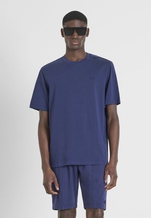 RELAXED WITH EMBROIDERED LOGO - Camiseta básica - blue navy