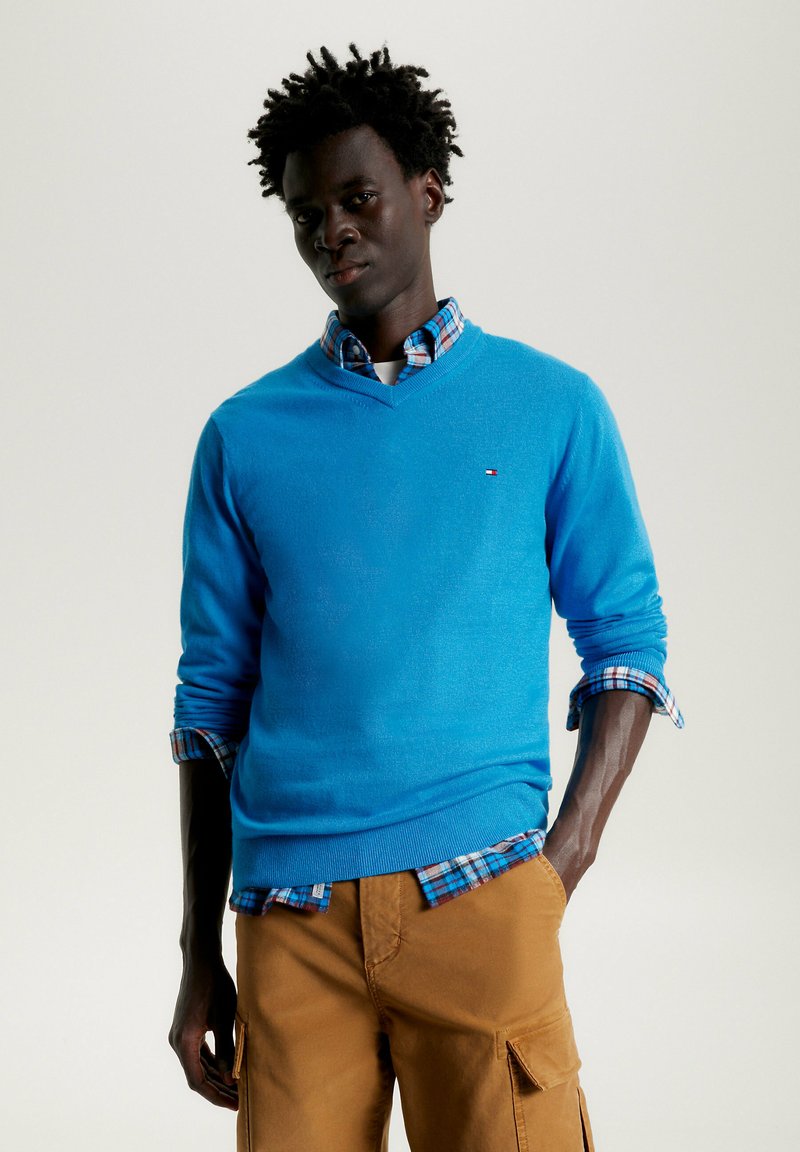 Tommy Hilfiger PIMA ORG CTN CASHMERE V NECK - Trui - cerulean blue