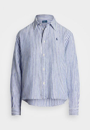 Blå og hvit stripete skjorte laget av lett materiale, med knappefront, krage og lange ermer med knappemansjetter.
