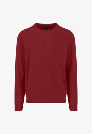 Pulover roșu cu guler rotund, realizat dintr-un material tricotat moale. Mâneci lungi, croială regulară, cu un logo subtil pe piept.