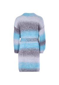 Stickad cardigan med knytmidja, i en gradiente från ljusblått till grått, långa ärmar och en mjuk textur.