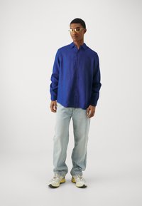 GAP Ing - blue