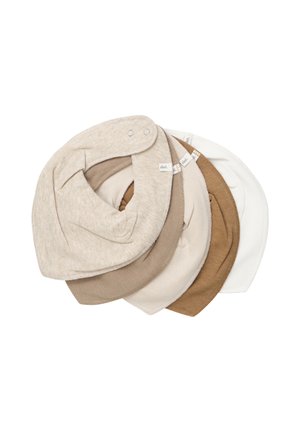 Satz aus fünf Baumwoll-Lätzchen in neutralen Farbtönen: Beige, Hellbraun, Braun, Creme und Weiß. Verfügt über Druckknopfverschlüsse und weichen, strukturierten Stoff.