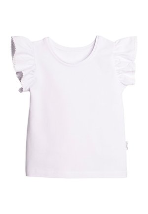 Biała koszulka dla malucha z krótkim rękawem, falbankami na krawędziach i okrągłym dekoltem, przedstawiona na jednolitym białym tle.
