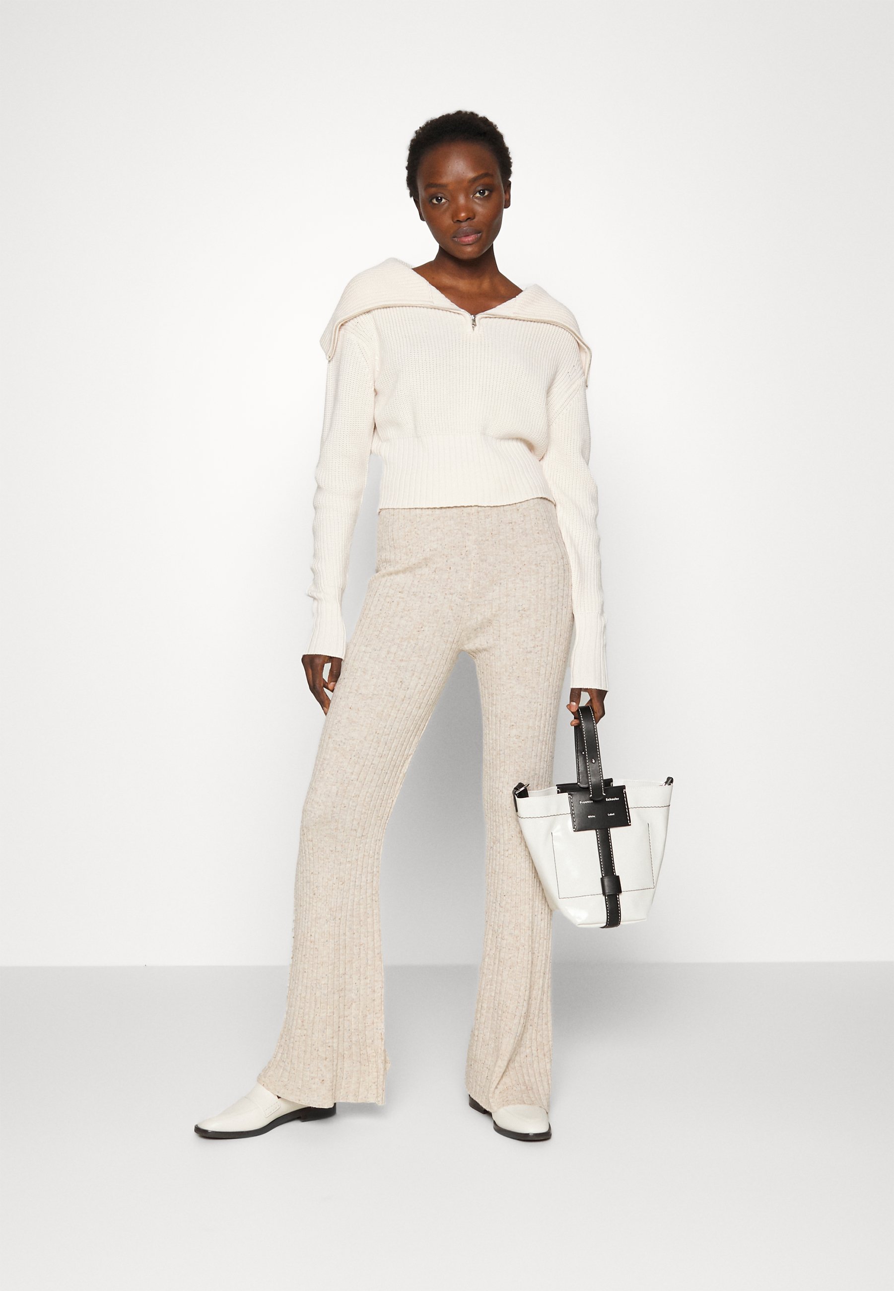 Patrizia Pepe PANTALONI TROUSERS - Kelnės - mottled almond/smėlinė -  Zalando.lt