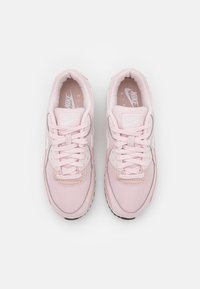 Nike Sportswear AIR MAX 90 - Tenisice - barely rose/summit white/pink oxford/black