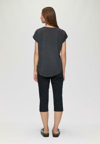 QS MIT FRONT - T-shirt print - schwarz