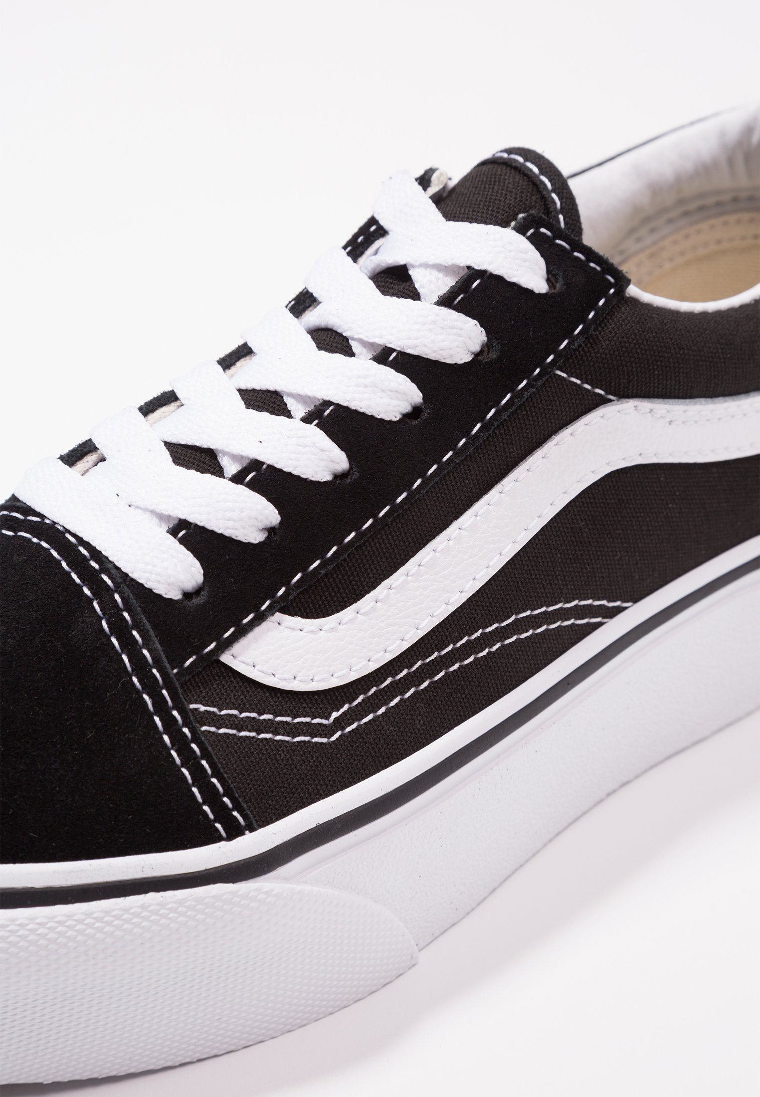 vans black old skool platform