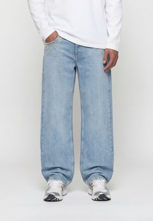 WITH EMBELLISHMENTS - Straight leg jeans - baby blue