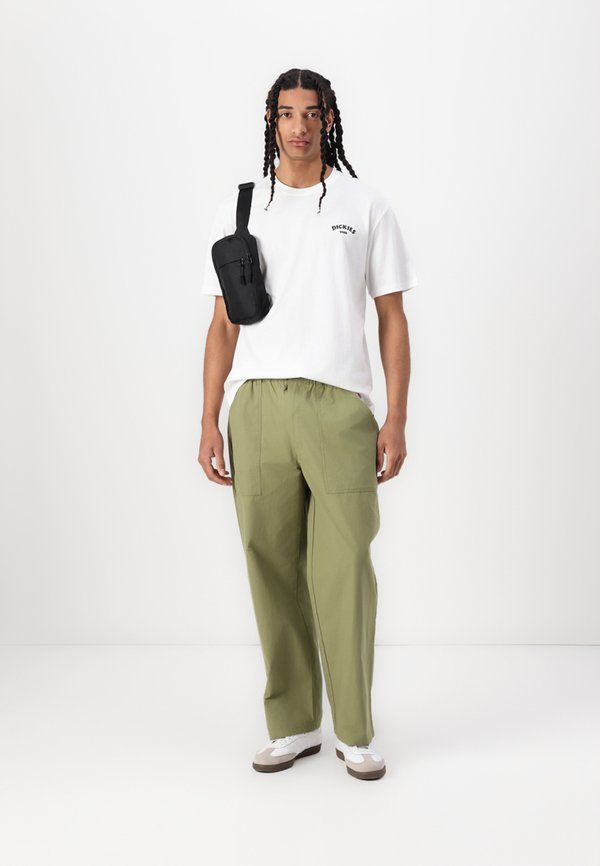 JUNGLE PANT UNISEX - Trousers - olive4