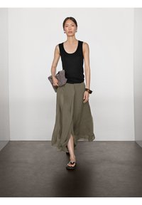 Thumbnail Image 2