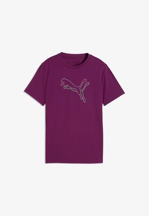 Lilla T-shirt med korte ærmer og rund hals med et stort stiliseret puma-logo i midten med camouflage mønster.