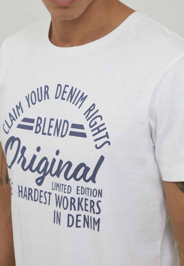 MIKE - Print T-shirt3