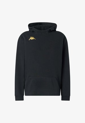 Felpa nera realizzata in tessuto morbido con tasca a marsupio. Presenta un logo Kappa dorato sul lato superiore sinistro e polsini a costine.