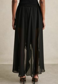 Reiss PETITE FIT - LUCIE OVERLAY HIGH LOW  - Stoffhose - black