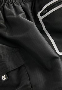 Next REGULAR FIT - Uimashortsit - black