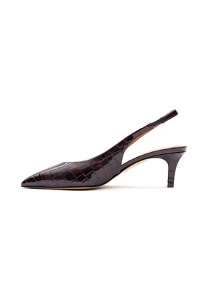 Décolleté slingback con punta a punta in pelle goffrata coccodrillo bordeaux scuro. Caratterizzate da un tacco sottile e un cinturino sottile alla caviglia. Texture liscia, design elegante.