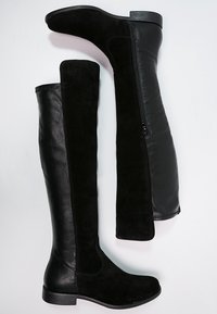Tamaris Kozačky nad kolena - black