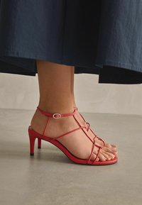 Next SIGNATURE - REGULAR FIT - Sandaler - red