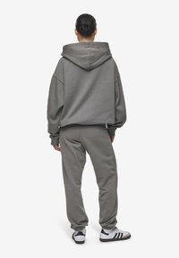 Pegador CLARITA OVERSIZED  - Mikina so zipsom - washed deep grey,white gum