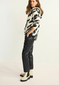 Next OUTDOOR QUARTER ZIP - Hættetrøje - monochrome print