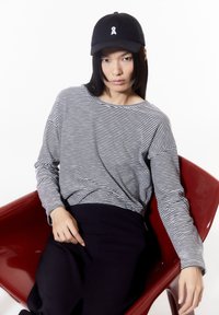ARMEDANGELS XIANAA - Langarmshirt - black oatmilk