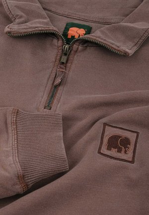 Bruine zip-up sweatshirt met een gestructureerde kraag, geribde boorden en een olifantenlogo-patch. Heeft een contrasterende ritssluiting en een zachte stof.