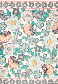 Tejido con patrón floral que presenta colores como azul, rosa y melocotón, con hojas verdes, sobre un fondo claro. Detalles notables de diseño en mosaico.
