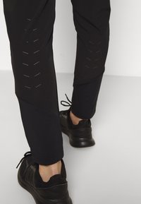 adidas Performance Jogginghose - black