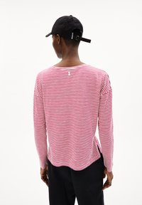 ARMEDANGELS XIANAA - Longsleeve - crushed berry oatmilk