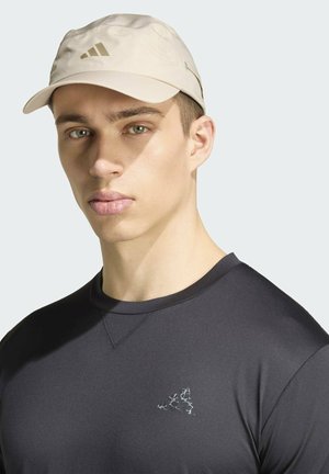 adidas Performance, ADIDAS PERFORMANCE HYBRID 5PNL CAP UNISEX - Caps - khaki three khaki six