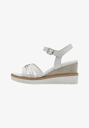 Tamaris Platform sandals - white