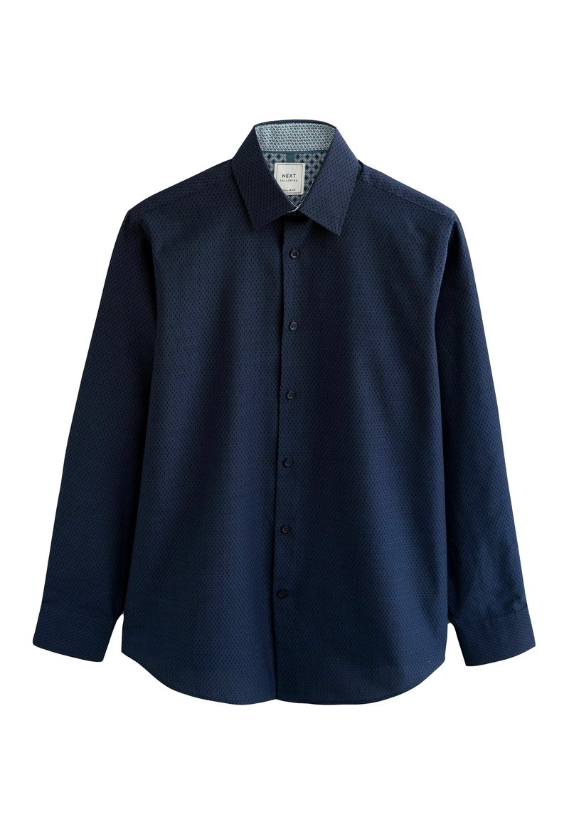 Marineblauw overhemd met knopen, voorzien van een textuurpatroon, klassieke kraag, lange mouwen en zwarte knopen. Voering van de kraag met een contrasterend patroon.