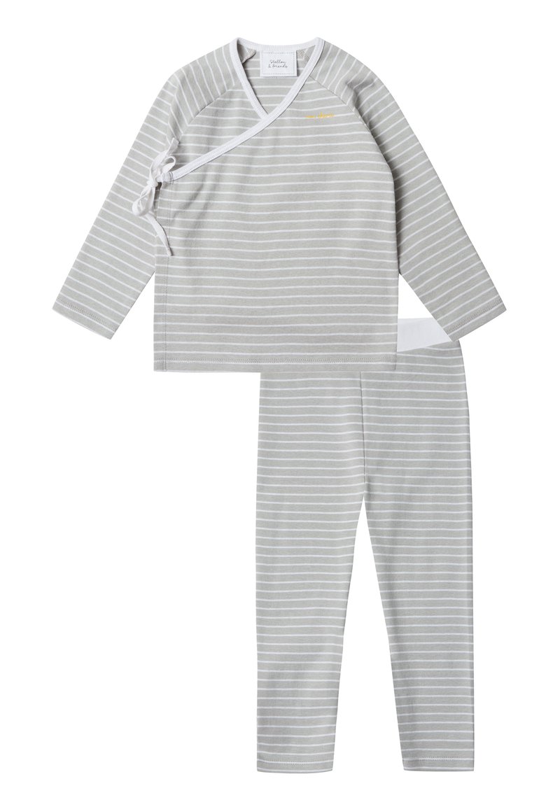 Grau-weißer gestreifter Zweiteiler-Pyjama mit einem Wickeloberteil und Bindeschluss sowie passenden schmal geschnittenen Hosen. Weiche Stoffstruktur.