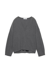 Grå pullover sweater med V-hals, lange drop sleeves og en afslappet pasform. Fremstillet af blødt stof med en høj-lav kant og minimal syning.