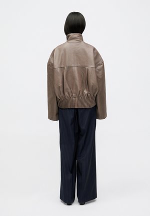 Rankning 12: REMAIN - BONDED JACKET - Skinnjacka