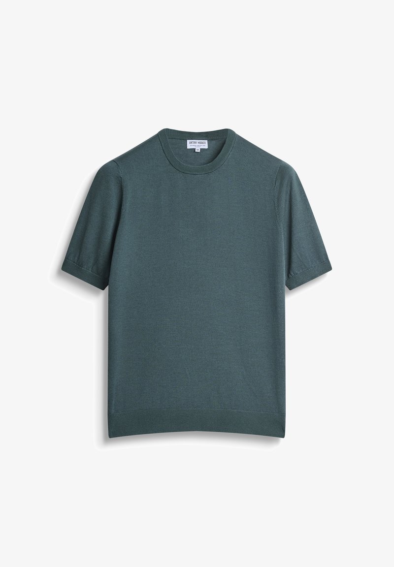 Camiseta de manga corta y cuello redondo en un color verde oscuro, hecha de una tela suave, con un dobladillo recto y puños y cuello acanalados.