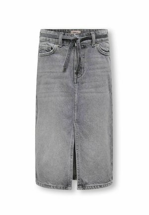 Falda lápiz de denim gris con abertura frontal, passantes para cinturón y un cinturón de tela atado en la cintura.