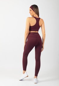 Carlheim Leggings - Byxor - burgundy