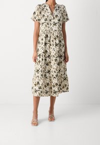 Lollys Laundry Vapaa-ajan mekko - off-white