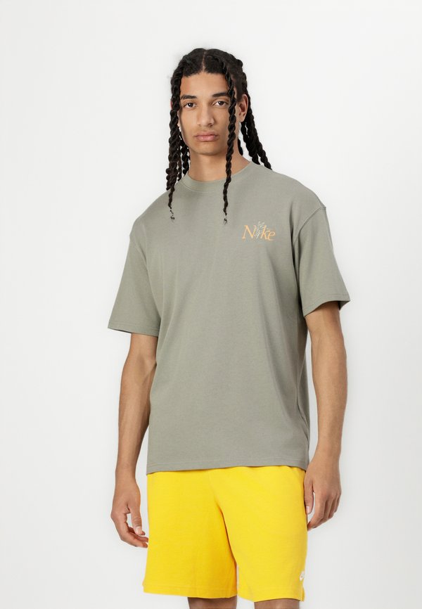 TEE - Print T-shirt - light army4