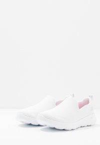 Skechers Performance Chaussures de course - white