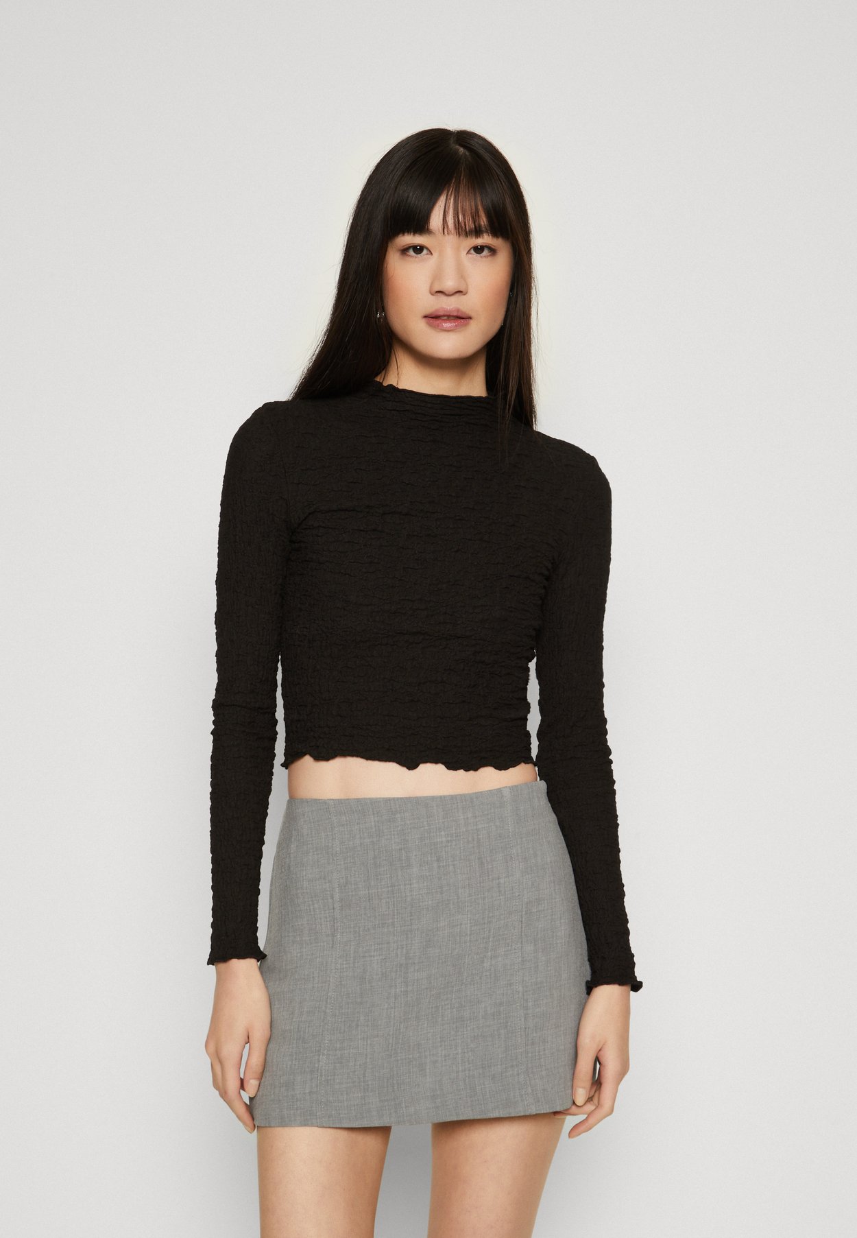 ONLLUCA STRUCTURED