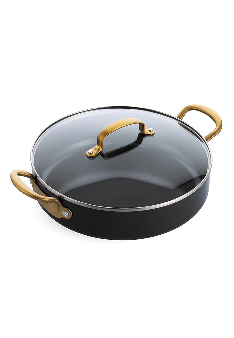 Schwarzer Kochtopf mit transparentem Glasdeckel, goldfarbenen Griffen und glatter Oberfläche. Verfügt über einen silbernen Rand um den Deckel.