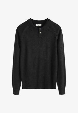 Pull polo noir à manches longues en maille fine, doté d'un col, de trois boutons, ainsi que de poignets et d'un ourlet côtelés. Design simple.