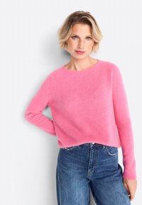 Rich & Royal MIT RUNDHALSAUSSCHNITT - Strickpullover - french pink