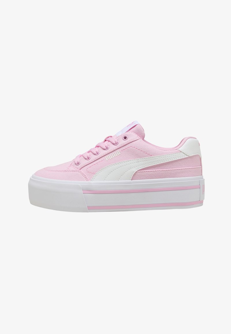Sneaker a piattaforma bassa in rosa pastello con striscia del logo Puma bianco e suola spessa bianca con accenti rosa, design con lacci.